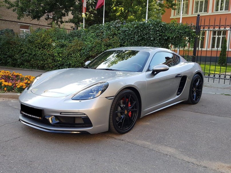 Порше 718 Cayman