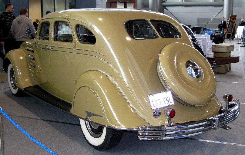 Chrysler Airflow 1938