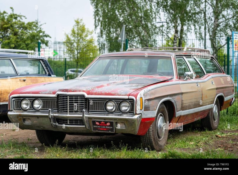 Ford Ltd Country Squire 1972