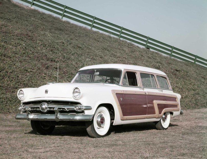 Ford Country Squire Station Wagon 1954