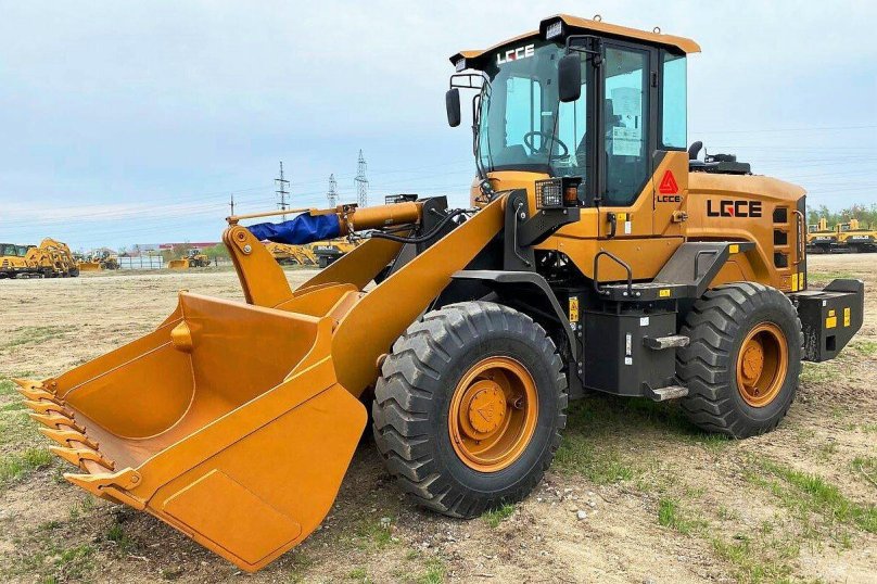 Погрузчик фронтальный lgce l936h