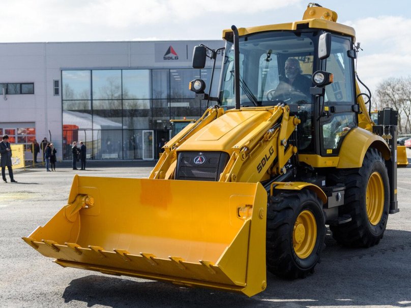 Экскаватор-погрузчик SDLG b877f