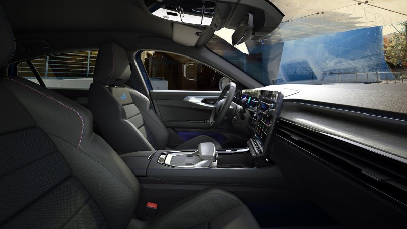 Renault Rafale кроссовер