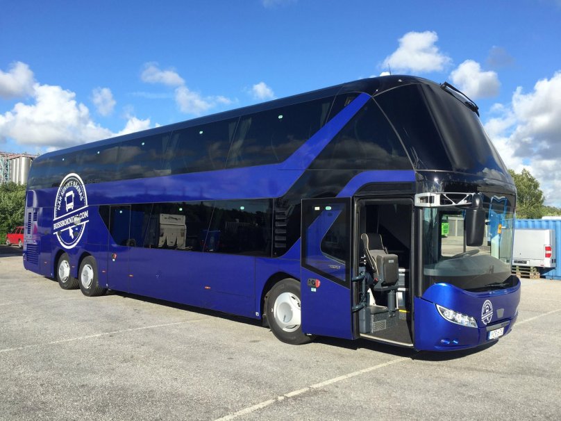 Неоплан Скайлайнер