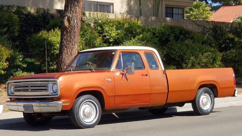 Dodge d100 1987
