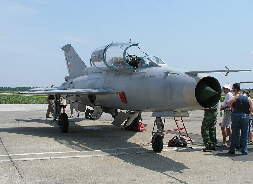 Самолет миг-21ф