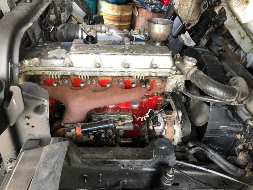 Самосвал Хино выточить зажигания по раньше