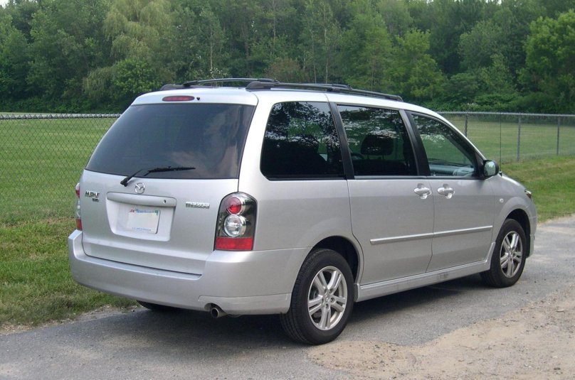 Мазда MPV 2005
