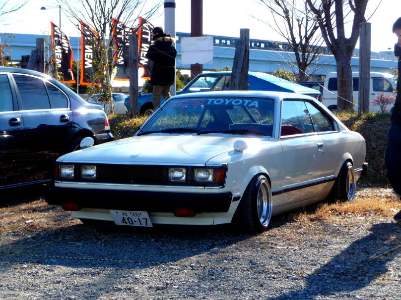 Toyota Carina a40