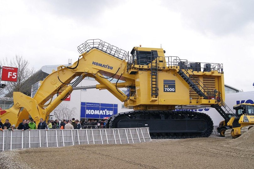 Komatsu pc7000