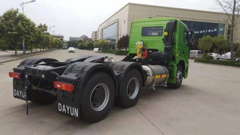 Даюн тягач на метане