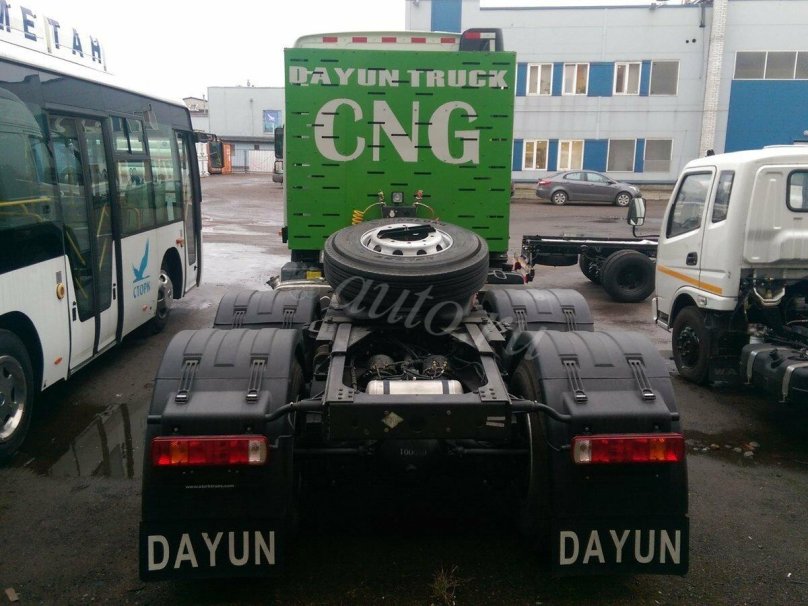 Даюн тягач на метане