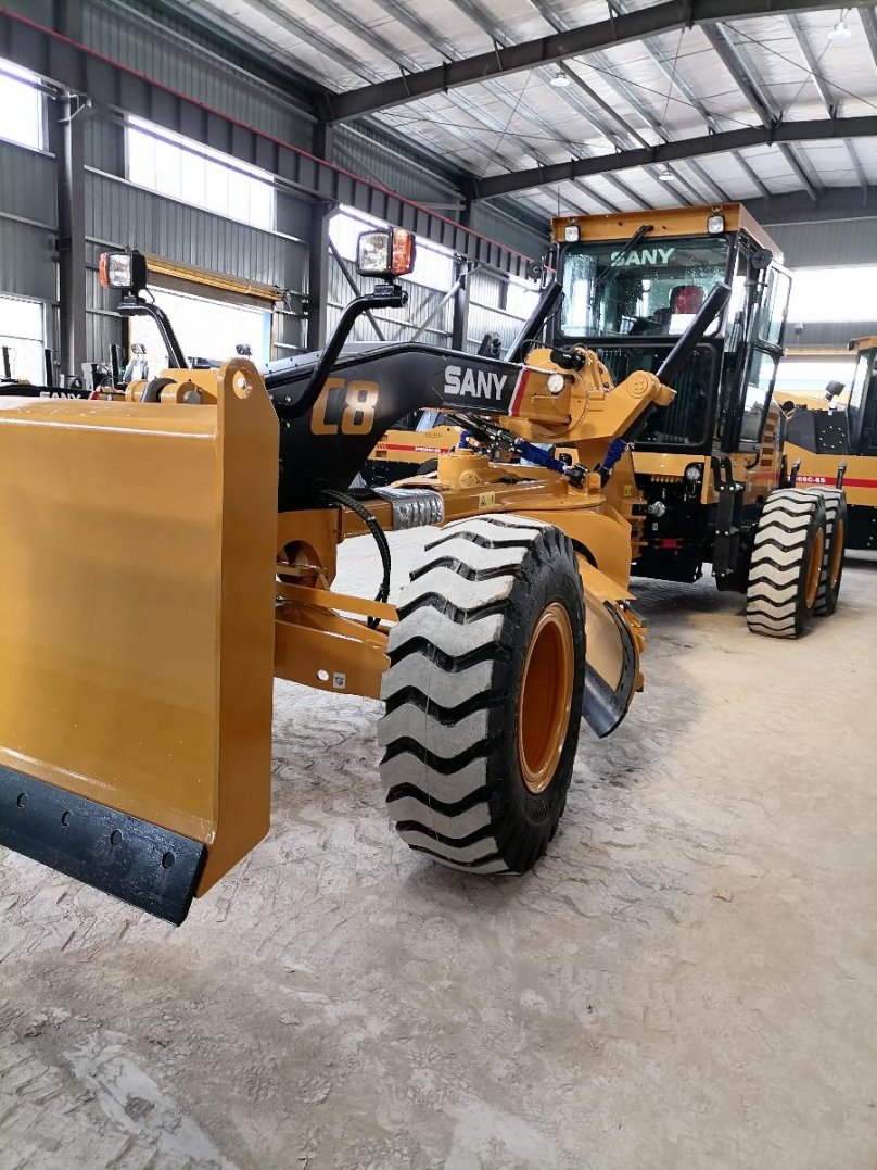 Автогрейдер sany