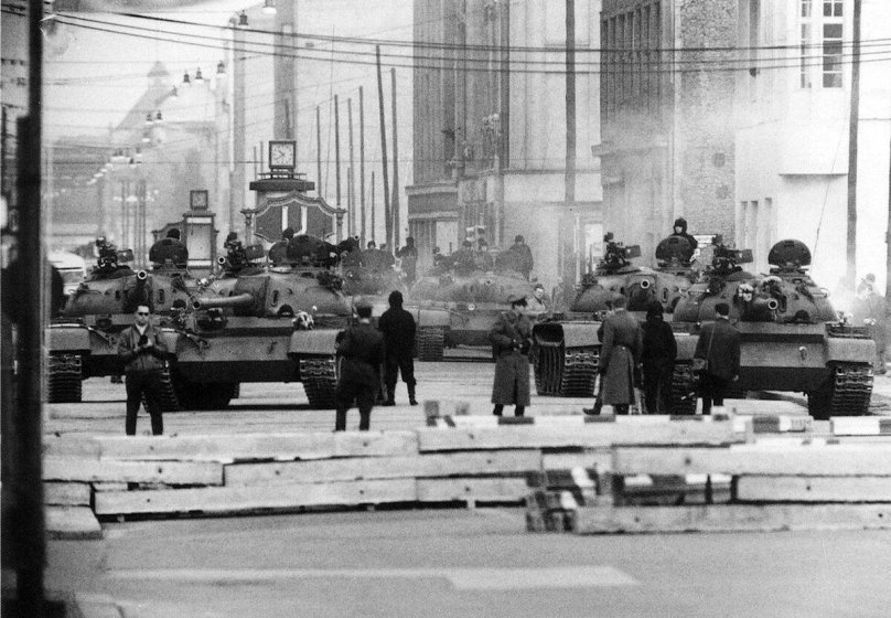 КПП Чарли в Берлине 1961