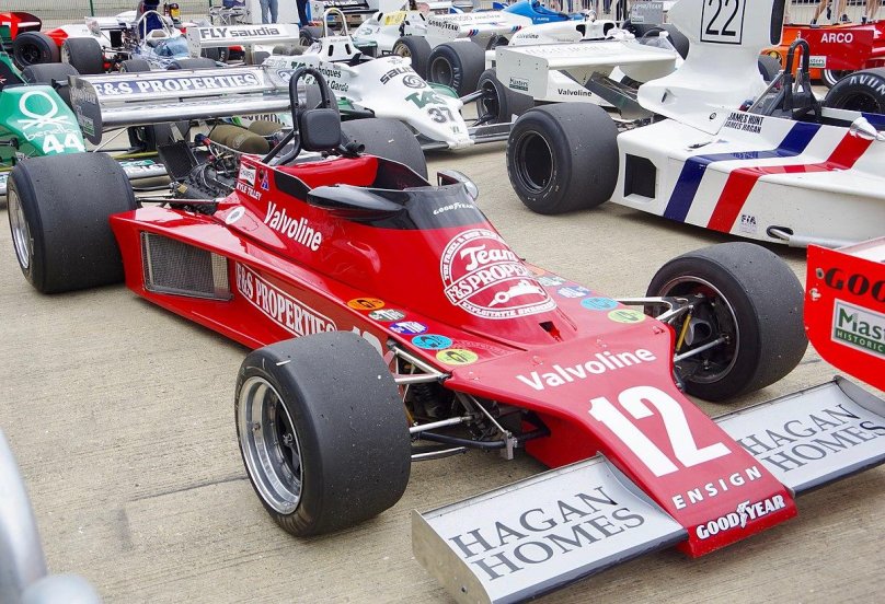 Ensign трактор