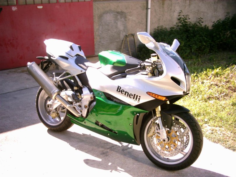 Benelli Tornado 900
