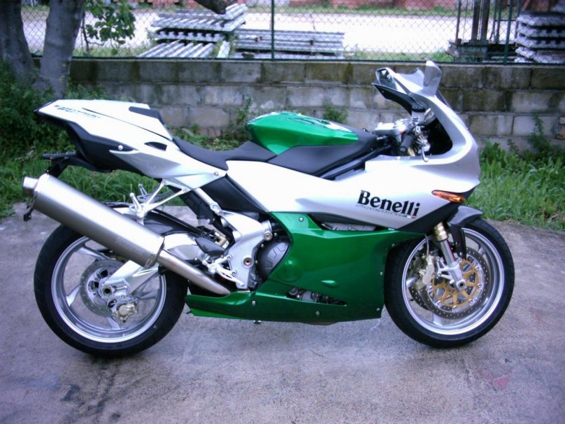 Benelli Tornado RS 900
