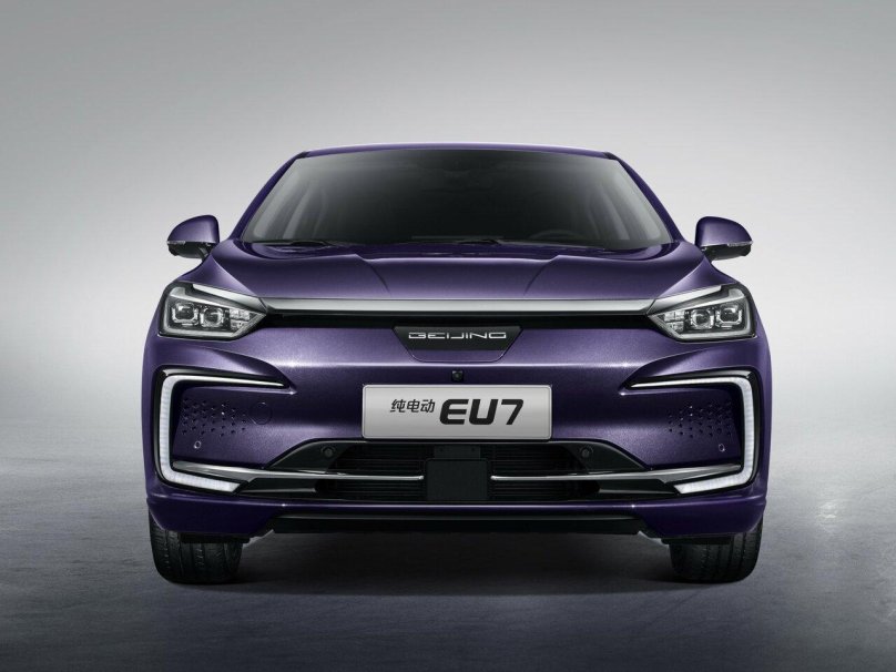 Beijing eu7 электромобиль