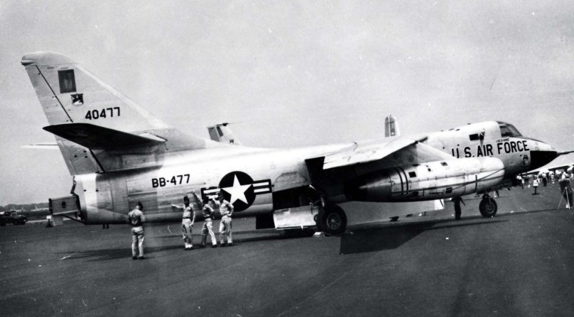 Douglas b-66b Destroyer