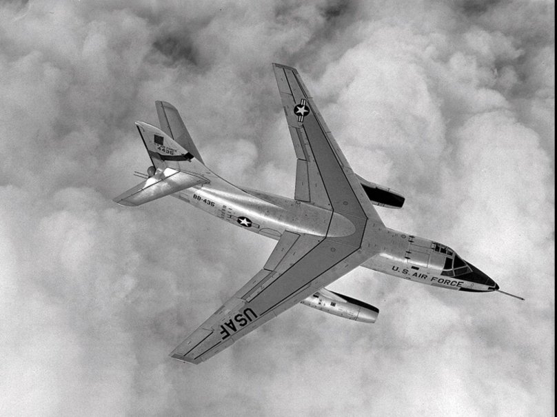 В-66 бомбардировщик