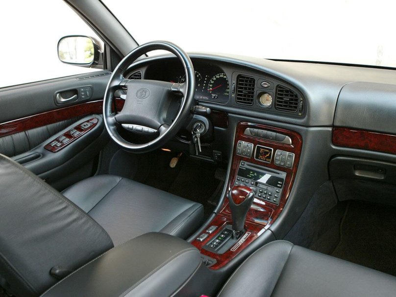 Hyundai Dynasty 1998