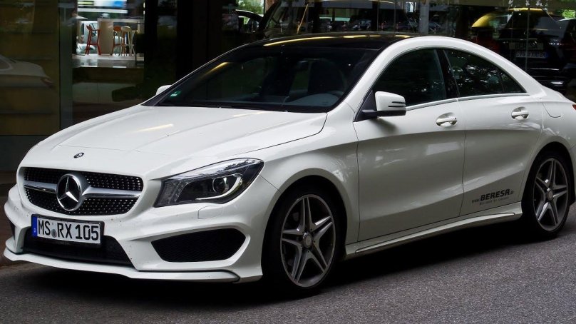 Mercedes Benz CLA 200