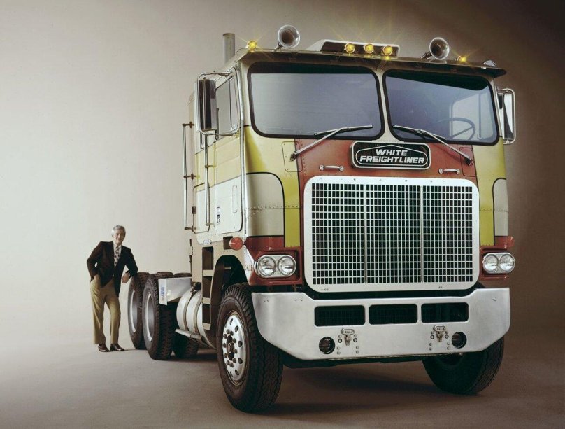 Трак Фредлайнер