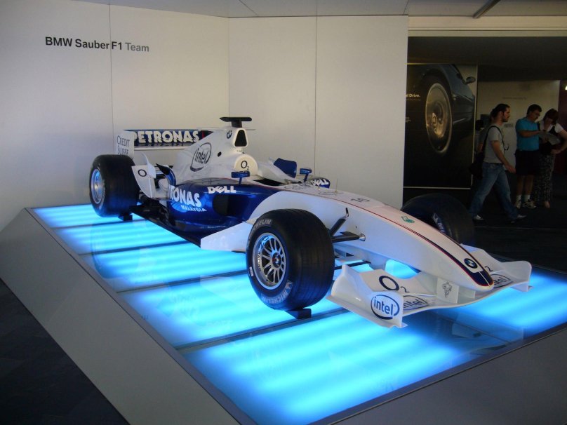 BMW f1 car