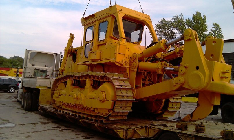 Komatsu 355 бульдозер
