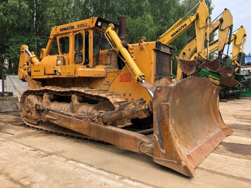 Бульдозер Комацу d355a