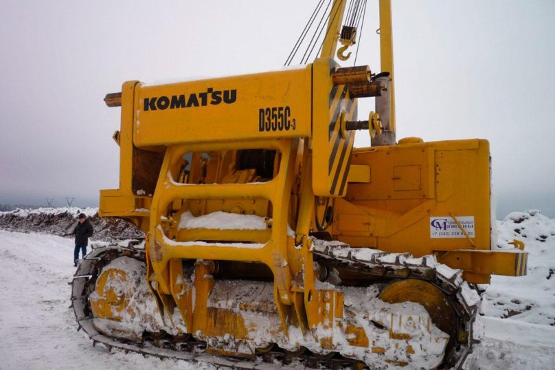 Трубоукладчик Komatsu d355c