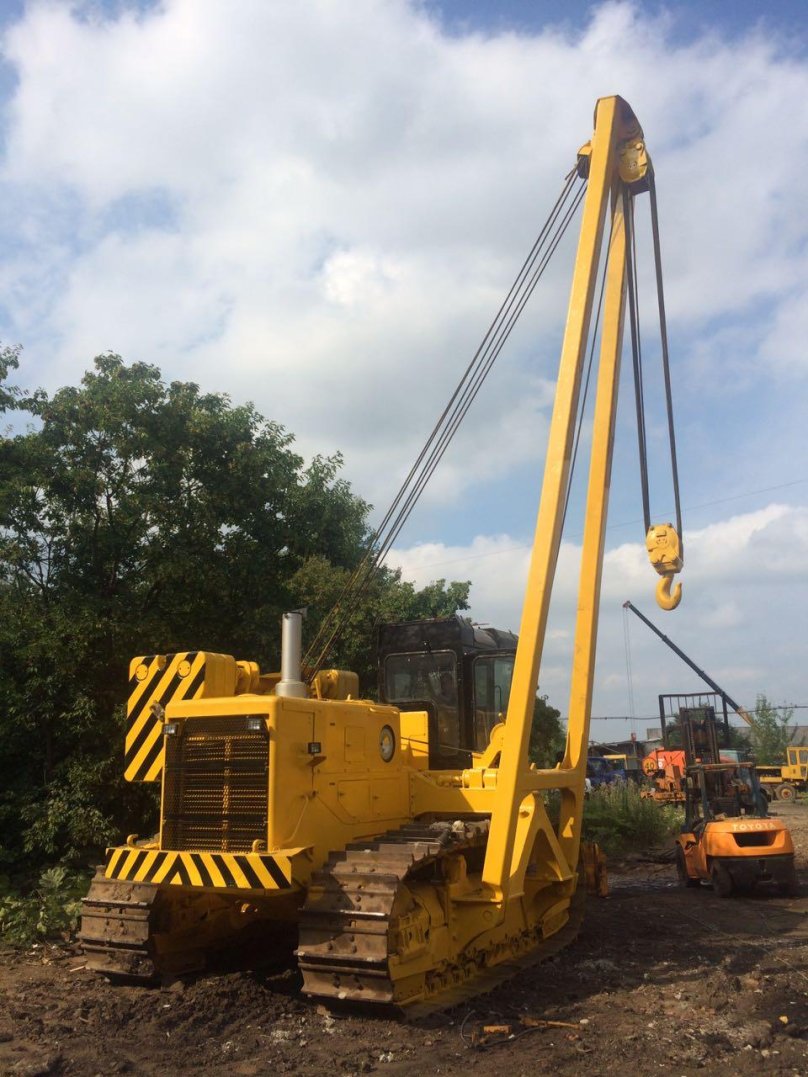 Трубоукладчик Komatsu d355