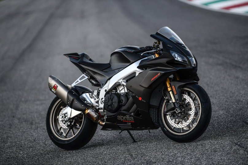 Aprilia rsv4 1100