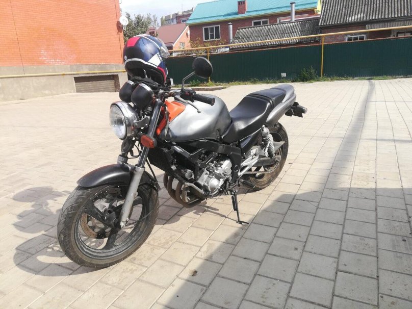 Suzuki Zeal 250