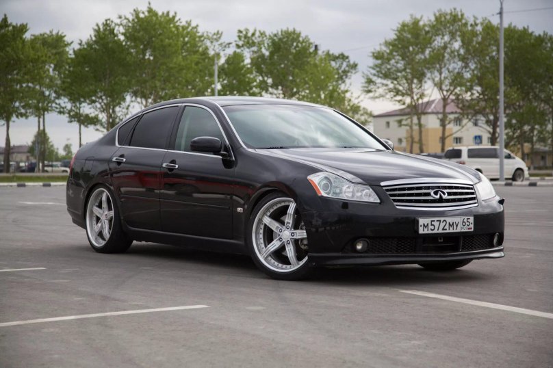 Инфинити м35