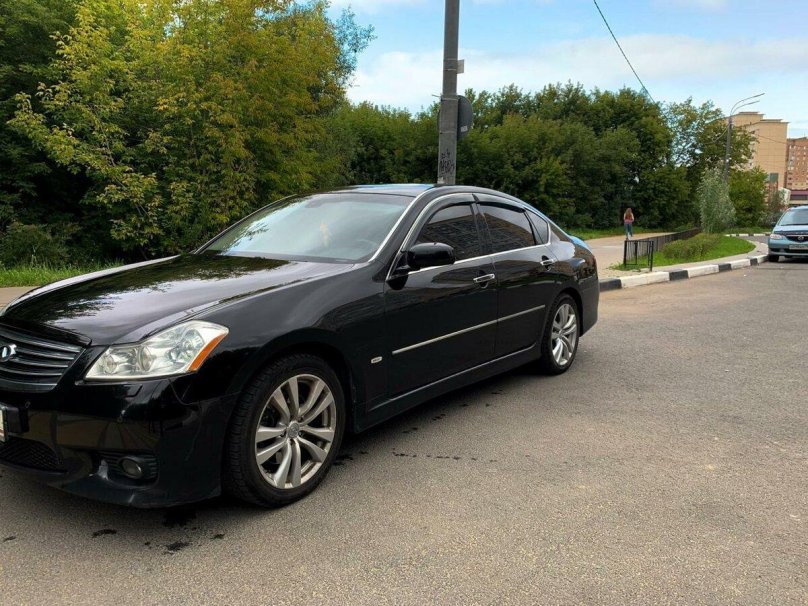 Infiniti m35 2010