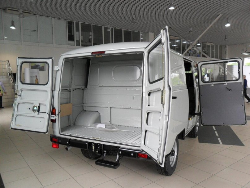 УАЗ-390995-04 грузовой фургон