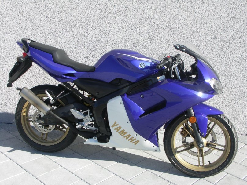 Yamaha TZR