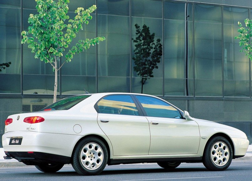 Альфа Ромео 166 1998