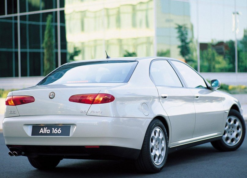 Альфа Ромео 166 1998