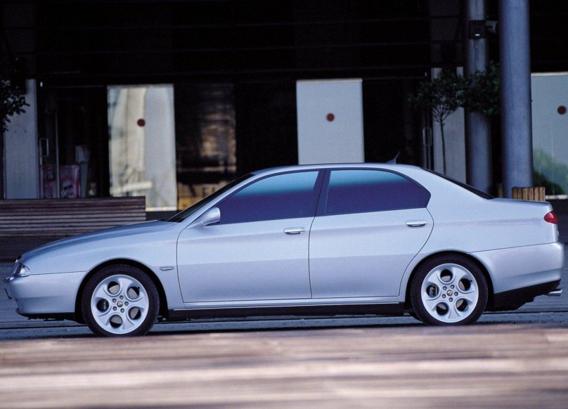 Альфа Ромео 166 1998