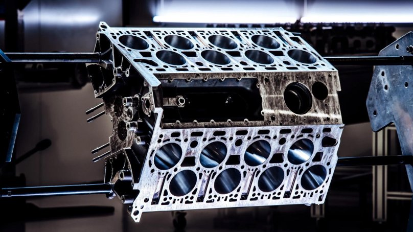 Мотор Бугатти Вейрон w16