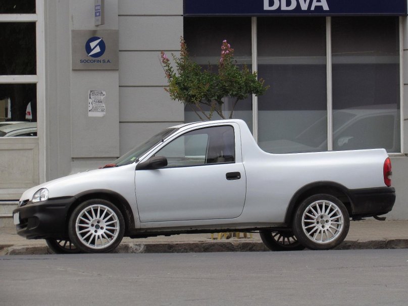 Chevrolet Corsa Pickup