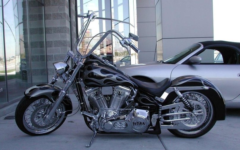 Мотоцикл чоппер Харлей