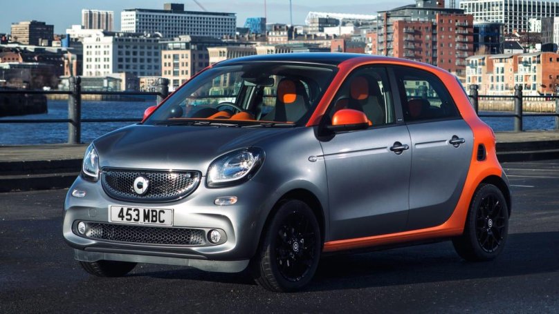 Машина Smart Forfour