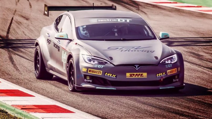 Гоночная Тесла