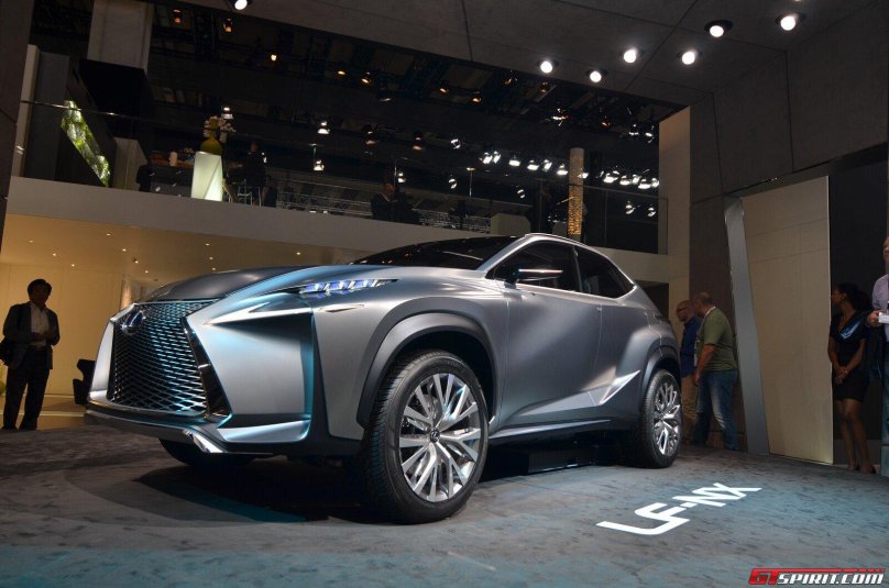 Лексус кроссовер 2013