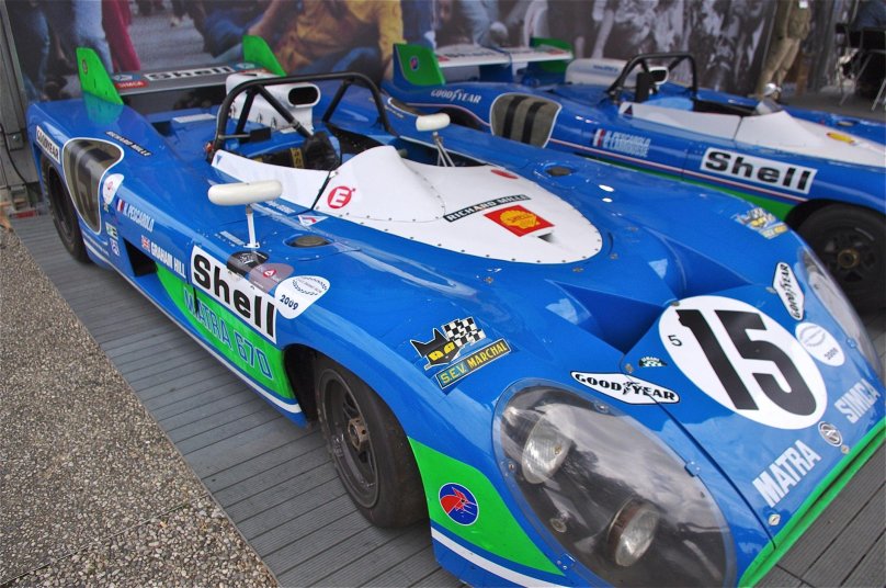 Matra MS 670