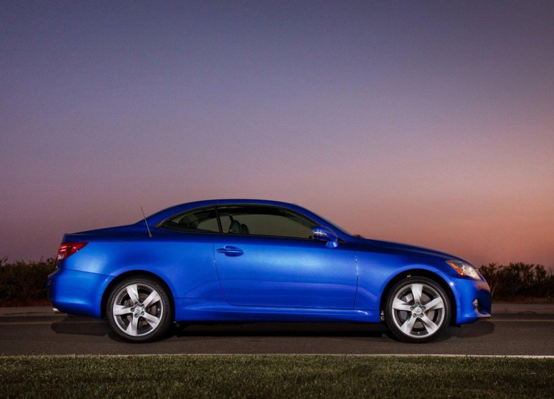 Лексус купе 2010