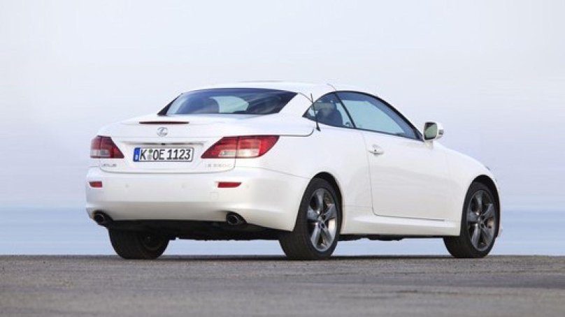 Лексус is 250 c